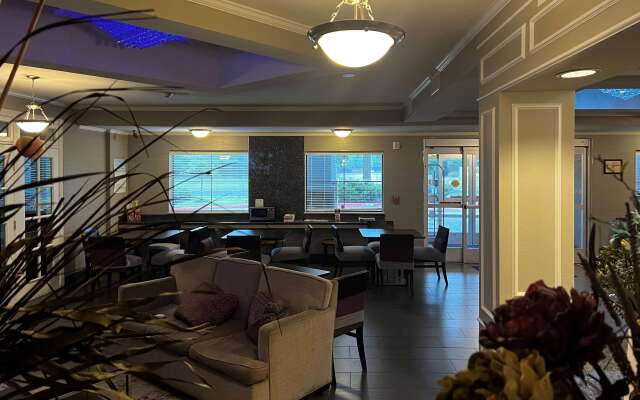 Baymont by Wyndham College Station