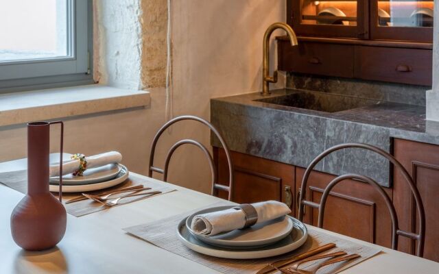 Inotropes Boutique Suites