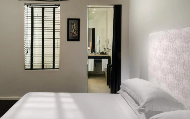 Hotel Carducci 76
