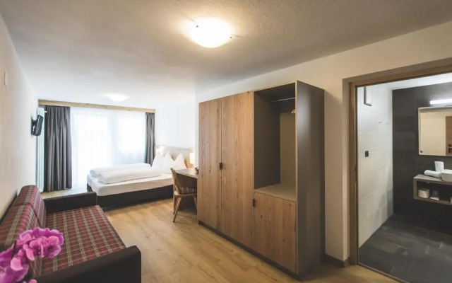 Hotel Adler