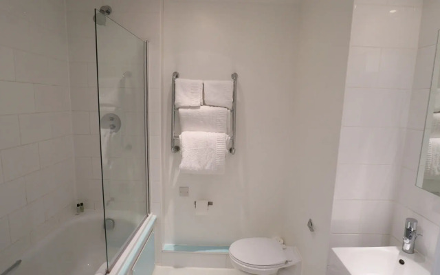 Citrus Hotel Cheltenham by Compass Hospitality