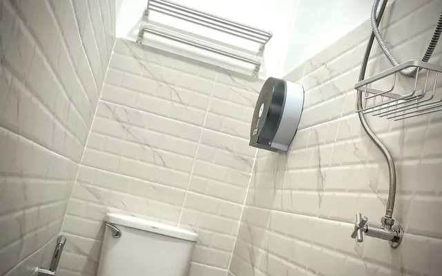 Ozone Beach House & Rooms