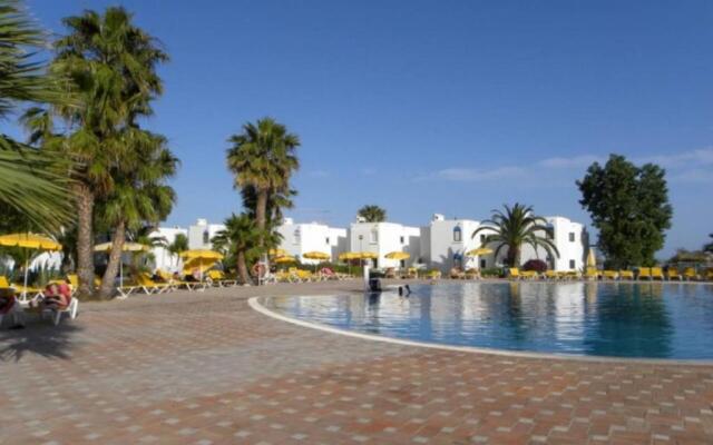 Cabanas Gold By Beach Rentals