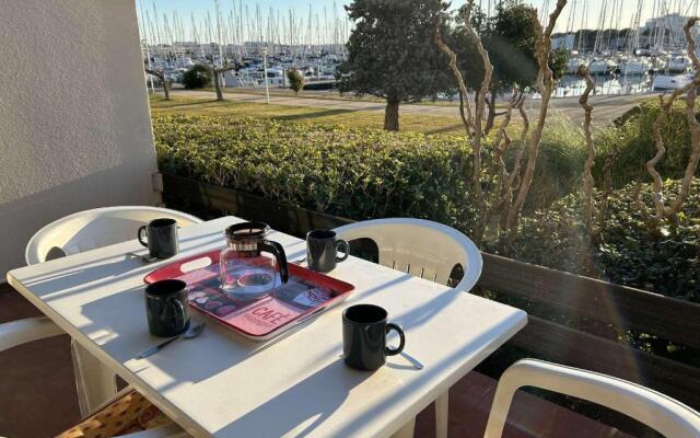 Appartement Port Camargue, 1 Pièce, 4 Personnes - Fr-1-250-41