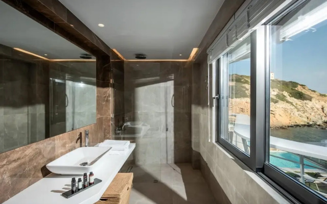 Made By The Sea Villas 17 Bdrm