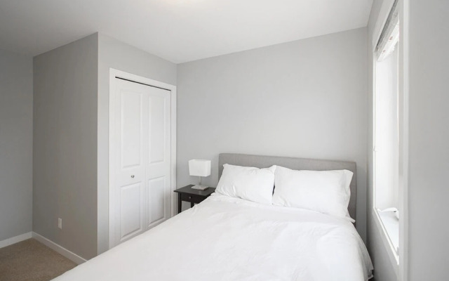 Modern 3 Bedrooms Townhouse in Southpoint
