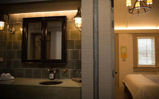 The Headwaters Eco Lodge