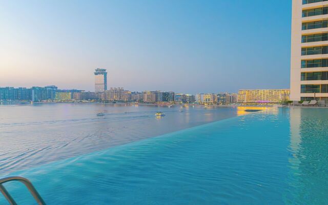 YOUR STAY Apartments Luxury Beachfront Living