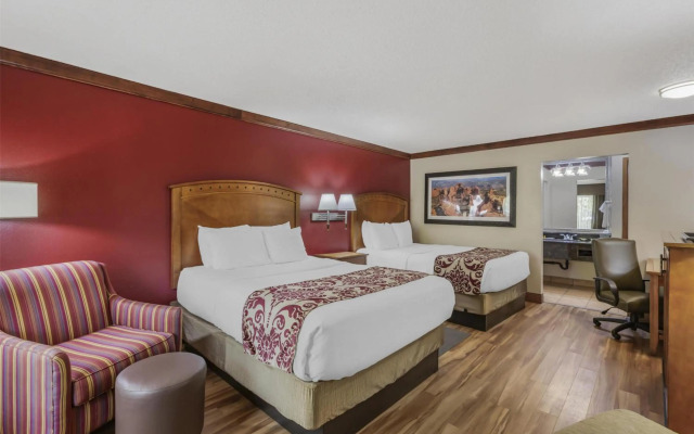 Best Western Plus Greenwell Inn