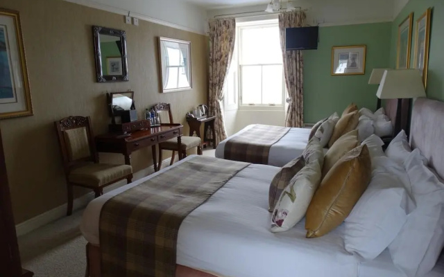 Port Charlotte Hotel