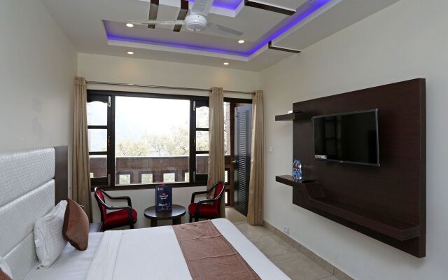 OYO 13243 Hotel City Castle