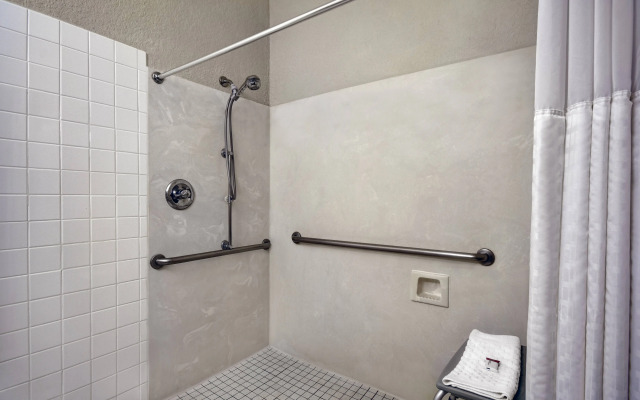 Travelodge by Wyndham Essington / Philadelphia Airport