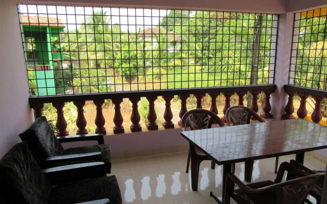 Mandrem Beach Guest House Goa