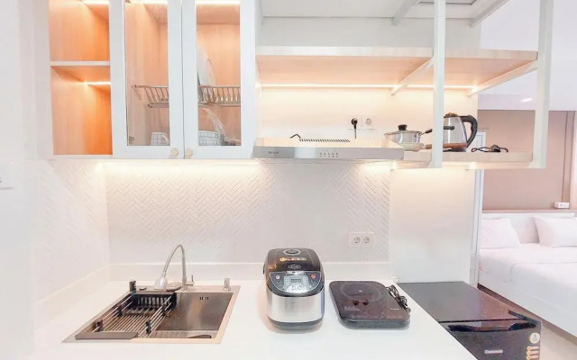 Comfortable Studio At Podomoro City Deli Medan Apartment