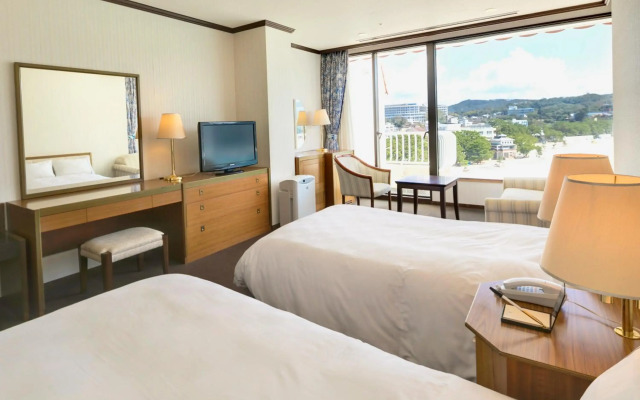 Shiraraso Grand Hotel
