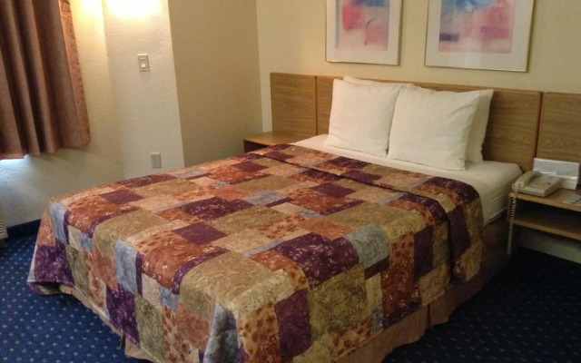 Econo Lodge Denver International Airport