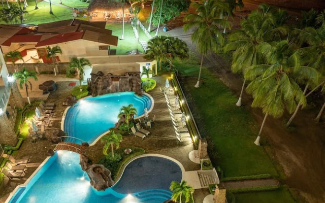 Ocean View, Luxury Penthouse at Diamonte del Sol 702N by RedAwning