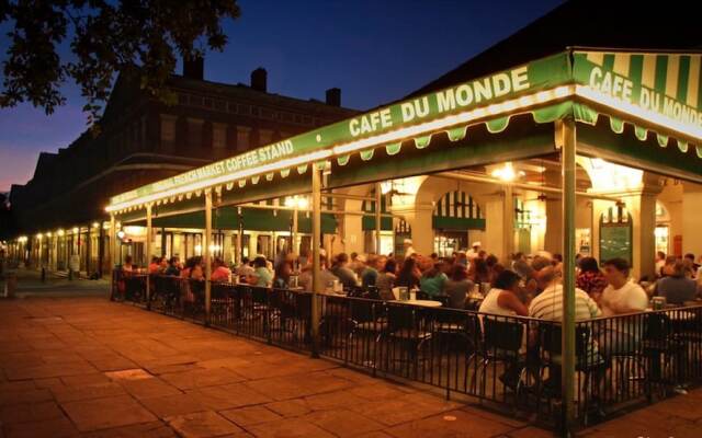 Spacious 4BR 10 Min to French Quarter