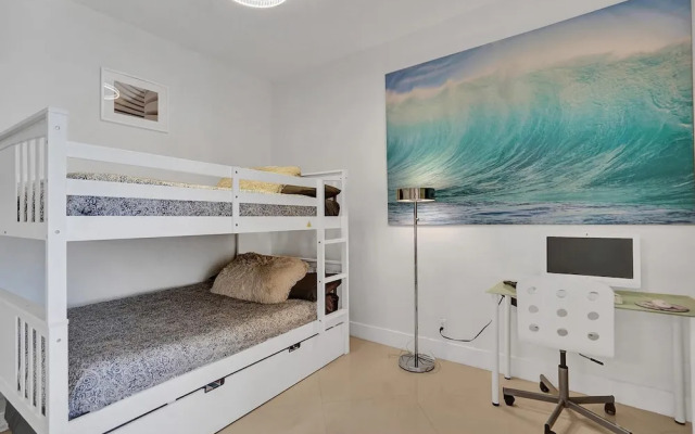 The Tides Penthouse L