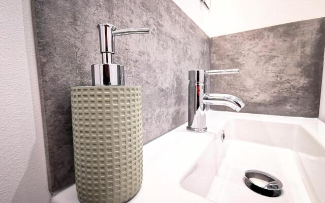 Skyline Residence "Smart-Concept" (Adults Only)