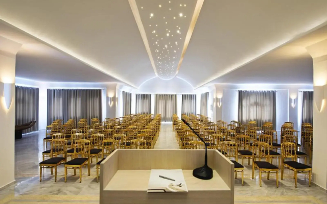 El Greco Resort