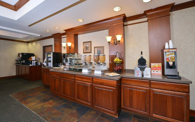Best Western Plus Sparta Trail Lodge