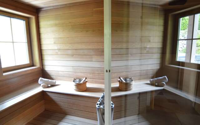 Sumptuous Chalet in Septon with Sauna & Hot Tub