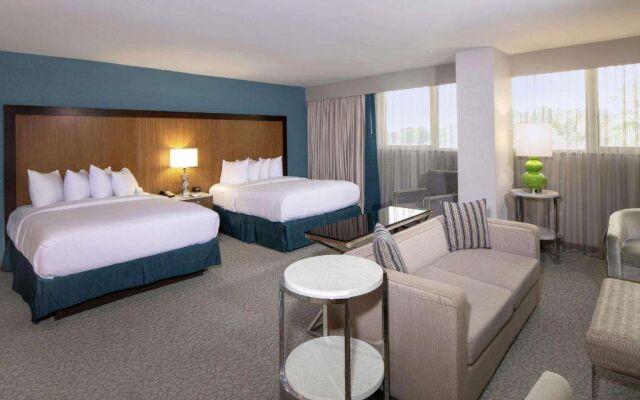 DoubleTree by Hilton Jacksonville Airport