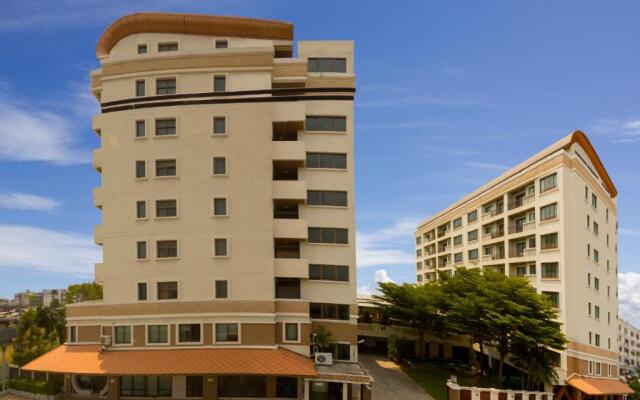 Lasalle Suites Hotel & Residence