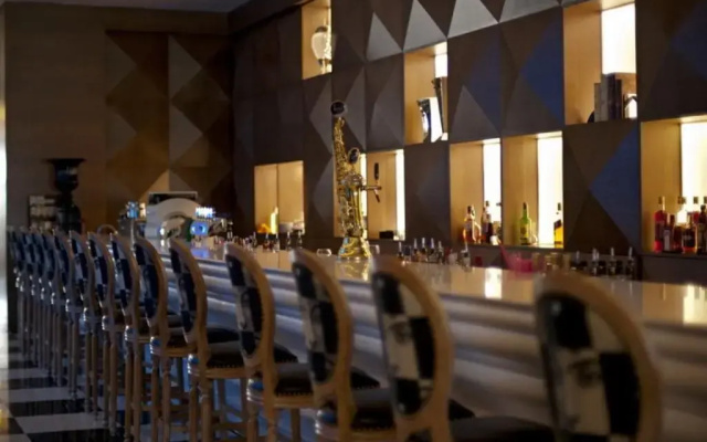 Delphin Imperial