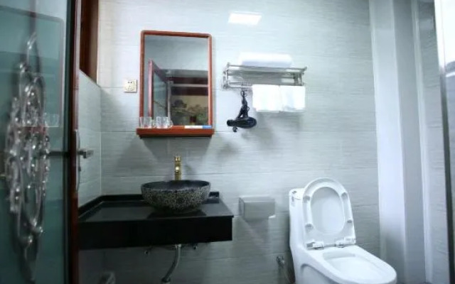 Qinyong Scenic Area Inn