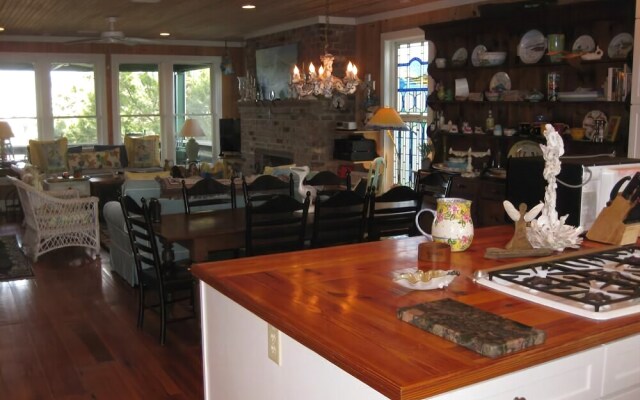 Resurrection 629 - 5 Br Home