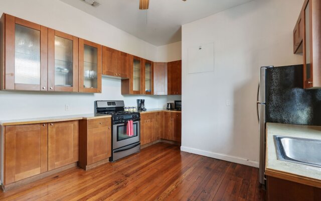 Freret Apartments near Street Car & Tulane