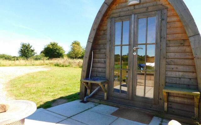 Cosy Pod-cabin Near Beautiful Landscape in Omagh