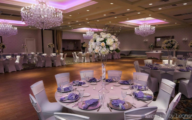 Radisson Hotel Freehold