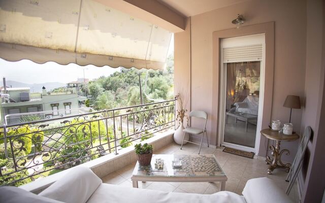 Venia House Marathos