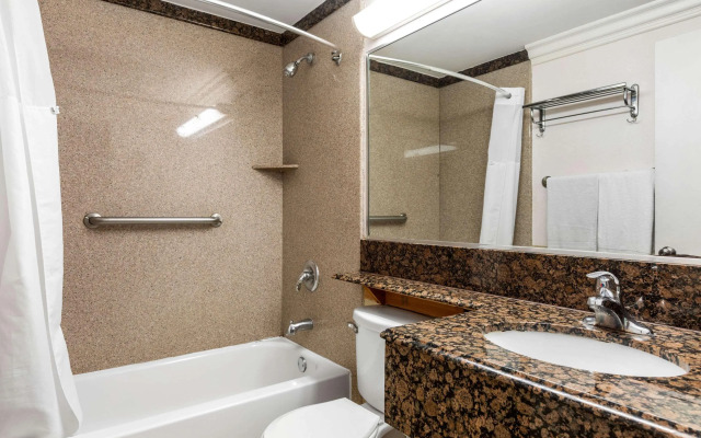 Quality Inn Lomita - Los Angeles South Bay