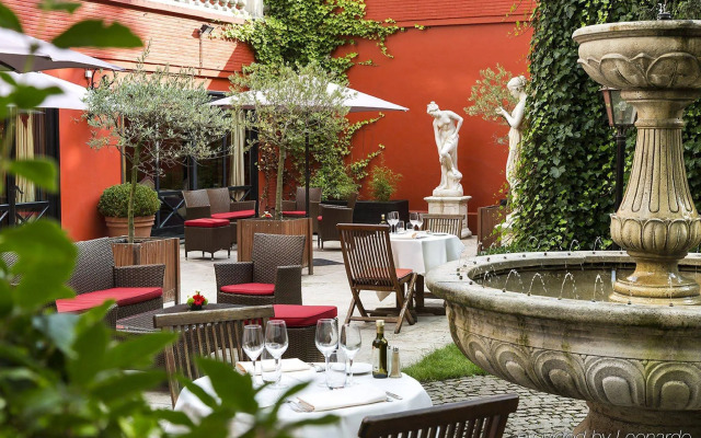 Hotel Barsey by Warwick