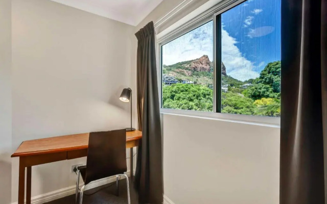 City Oasis Inn Townsville, SureStay Collection by BW