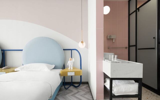 Pathfinder Drea Hostel - Concept Store, Kuan & Zhai Alleys