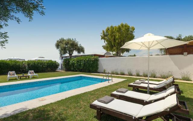 Villa Piedra Del Mar Beachfront by Villa2be