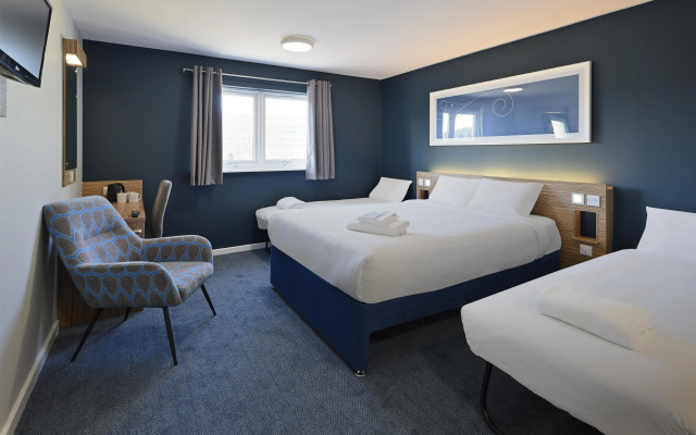 Travelodge Huddersfield