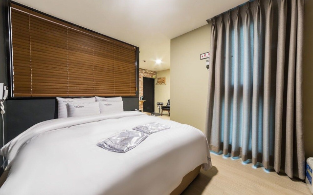 Pyeongtaek Sevilla Hotel