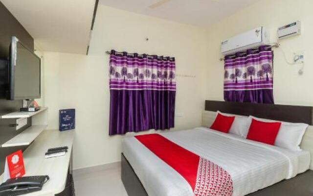OYO 28658 The Swarg Residence