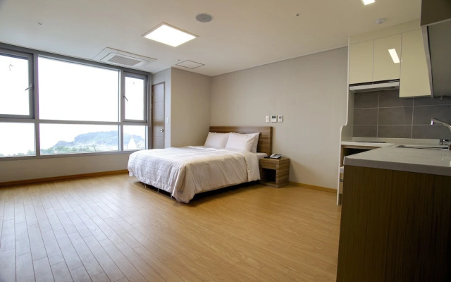 The Class 300 Condo