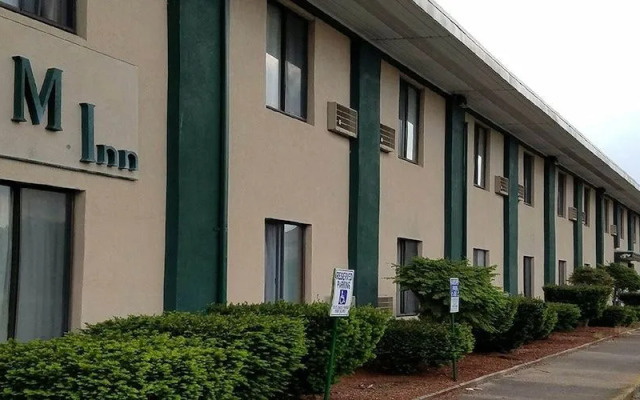 Woonsocket Motor Inn