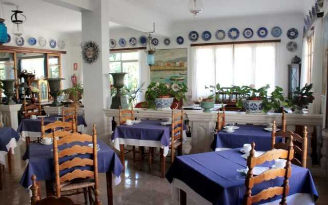 Hostal Residència Catalina Vera