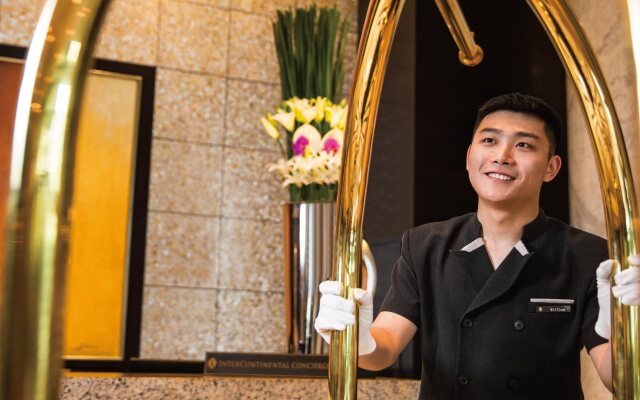 InterContinental Shanghai Pudong Hotel by IHG