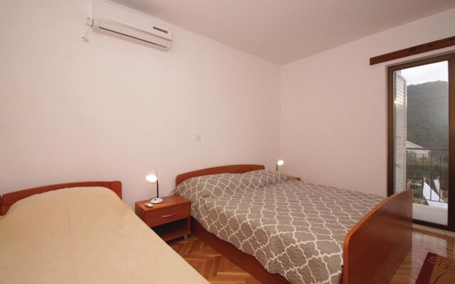 Beautiful Home in Korcula With Wifi and 4 Bedrooms