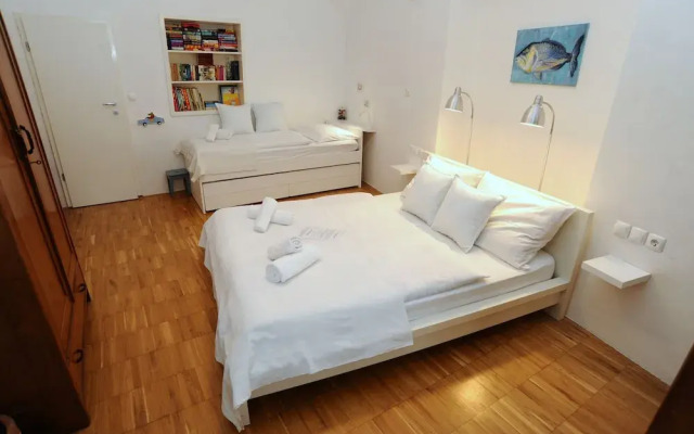 Apartment Angela